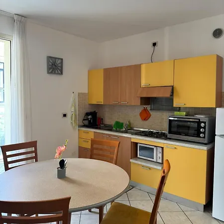 Sunset House * Белларія-Іджеа-Марина